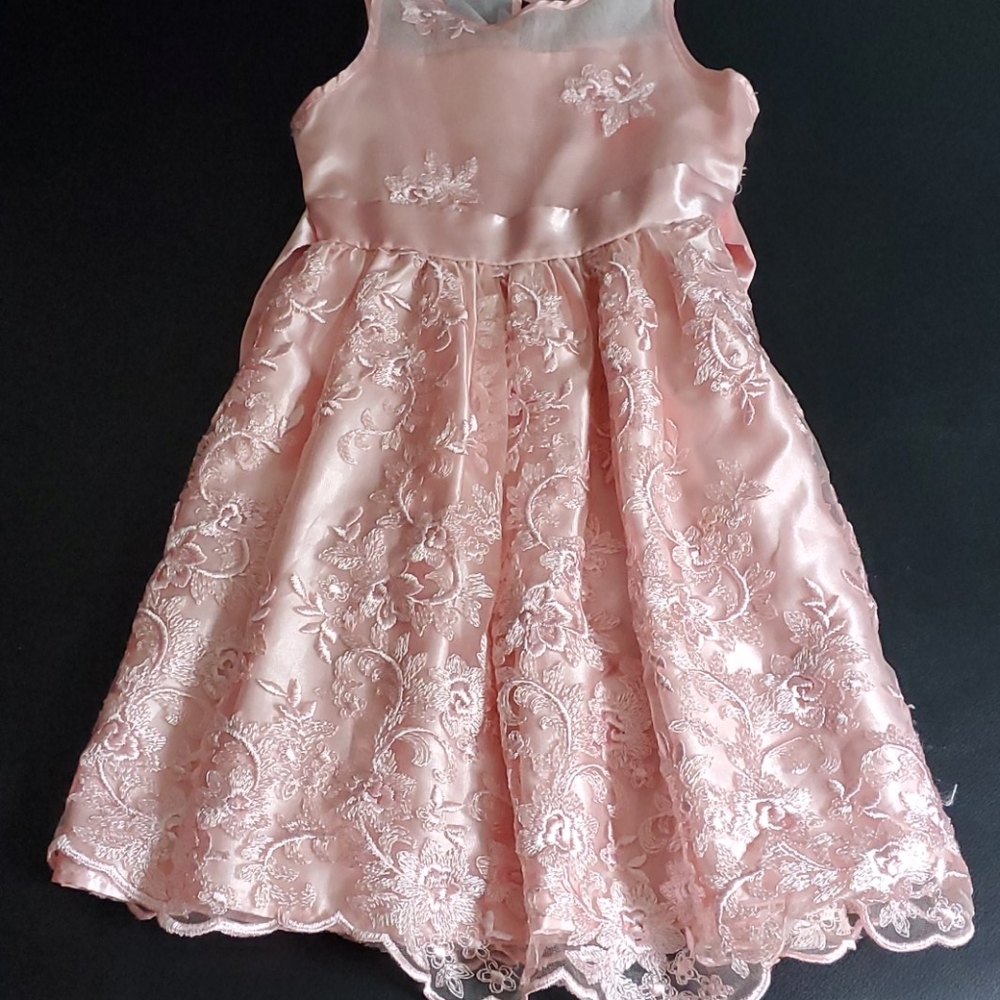 Dress - Picture 2 of 2